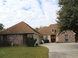 30875 Crains Rd, Albany, LA 70711