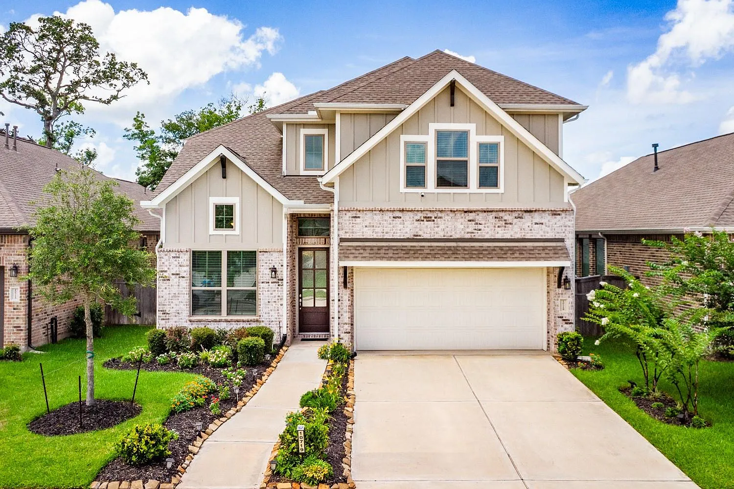 4 bed, 3.0 bath, 2761 sqft, $3,900 — Photo 1