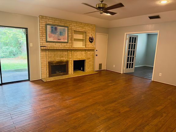 5th image of 2302 Flat Creek Dr