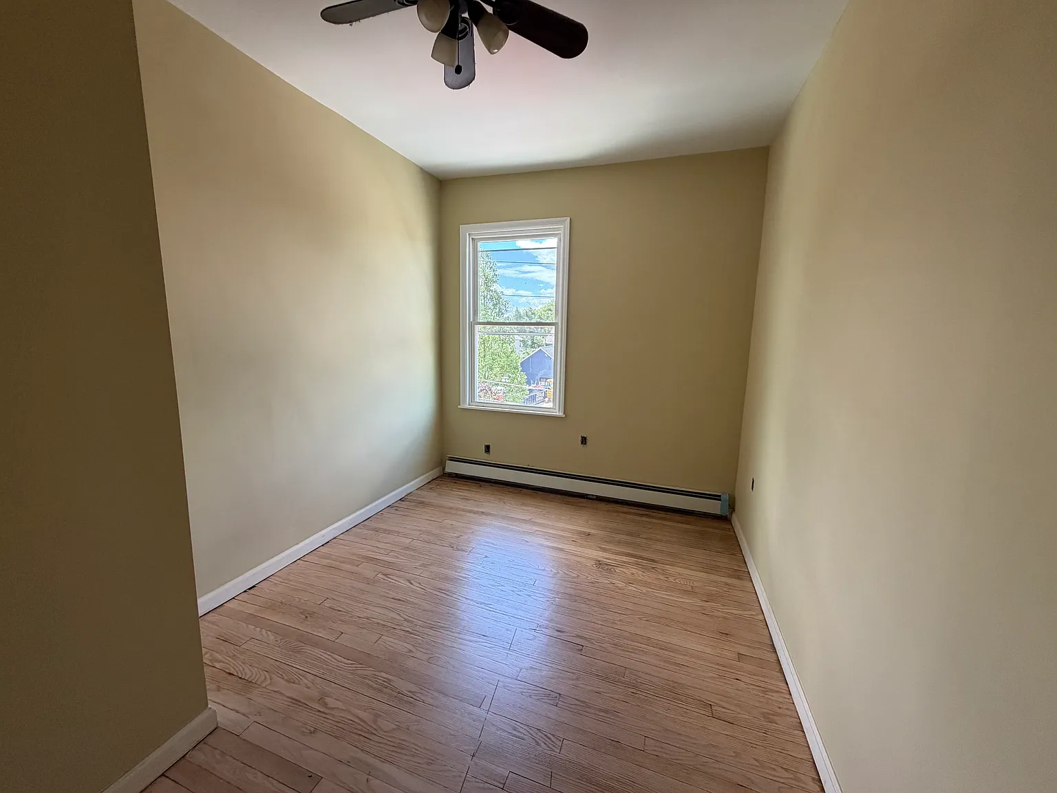 3 bed, $3,454 — Photo 2