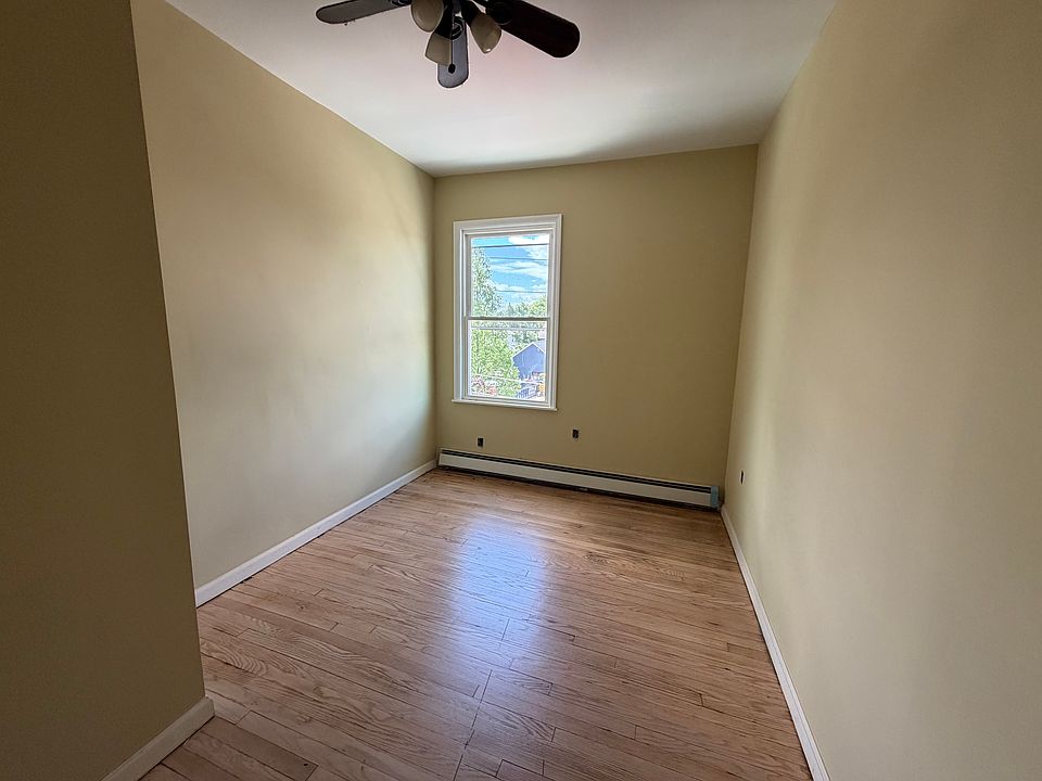 2nd image of 399 Port Richmond Ave #2A