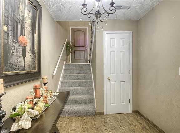 2nd image of 5519 NW 84th Ct