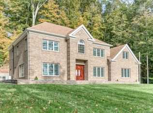 171 Oregon Rd, Meriden, CT 06451