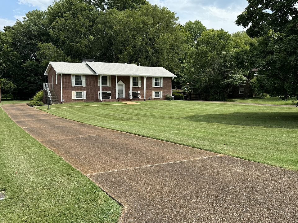 1st image of 326 Westchester Dr