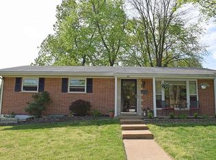 101 Ladue Rd, Belleville, IL 62223