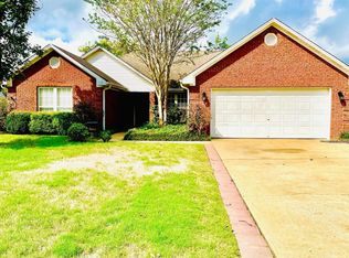 135 McComb Ave, Saltillo, MS 38866