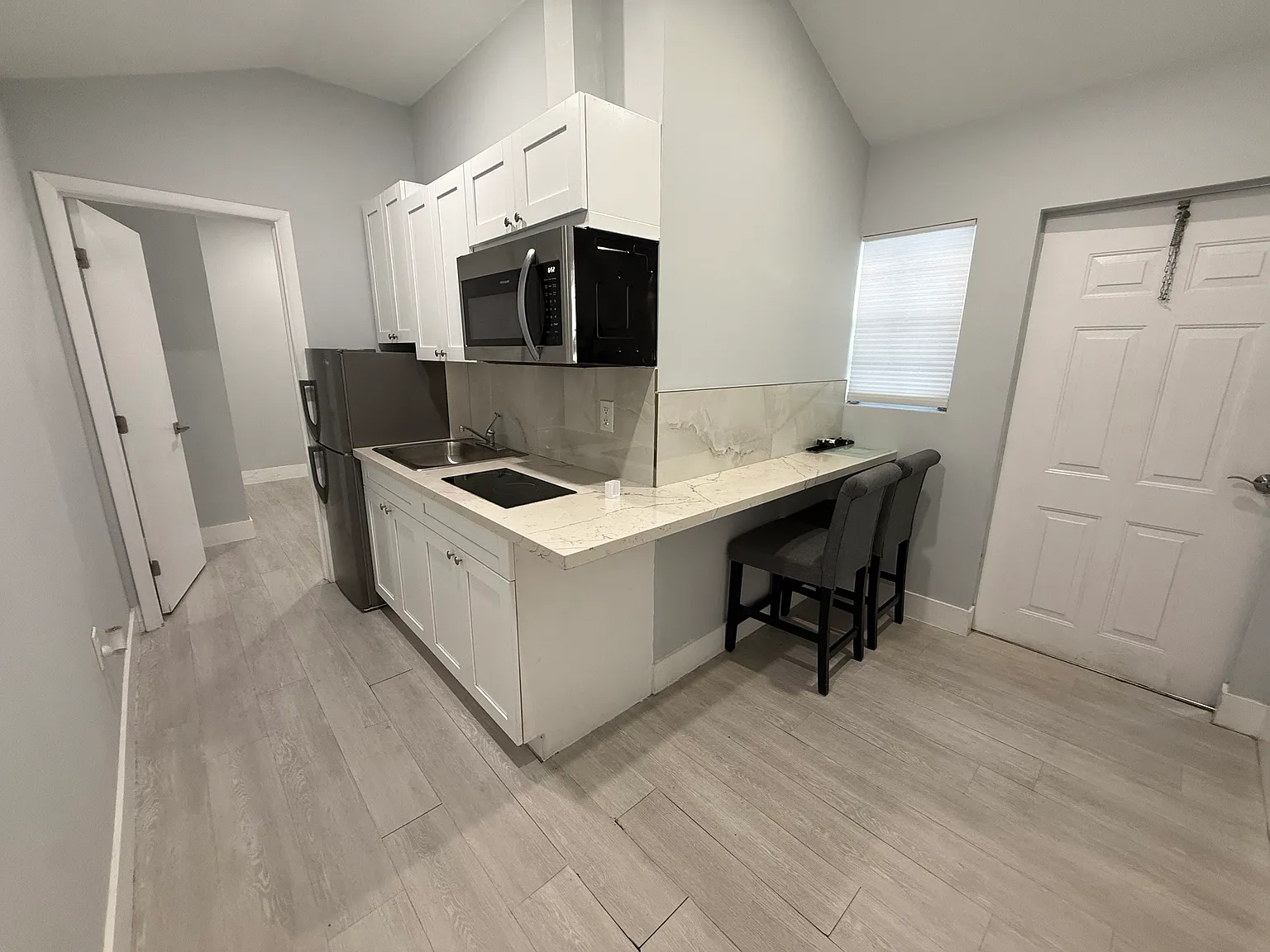 1 bed, 1000 sqft, $1,500 — Photo 4