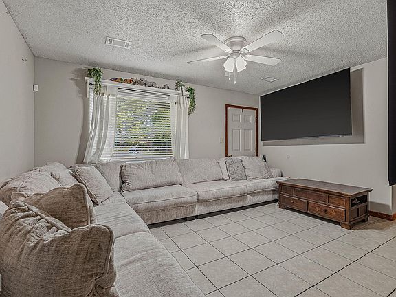 3rd image of 4304 Timberlake Cv