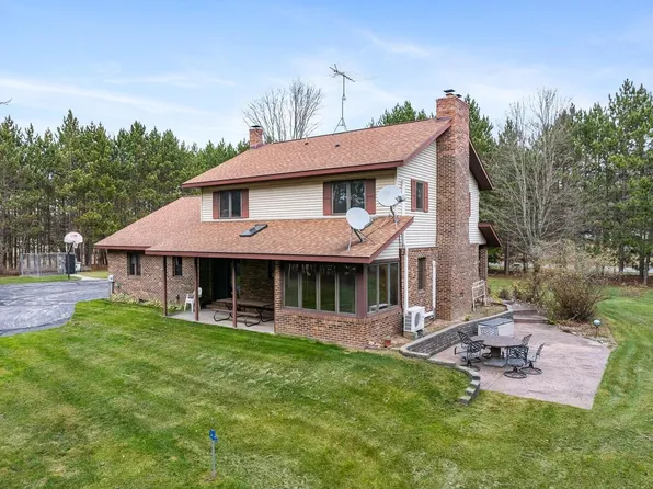 9869 Oakwood Dr, Roscommon, MI 48653