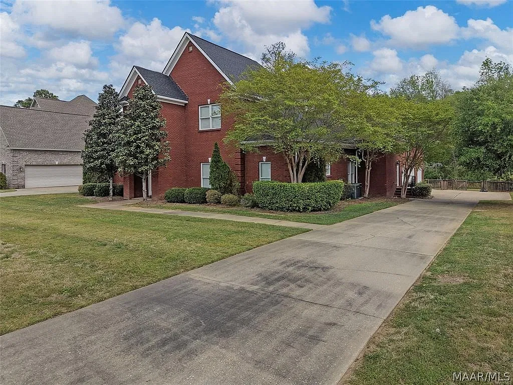 5 bed, 6.0 bath, 3786 sqft, $4,175 — Photo 3