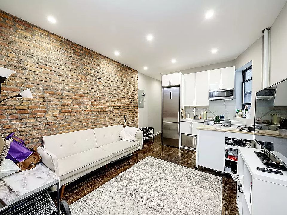 1st image of 332 E 19th St #7