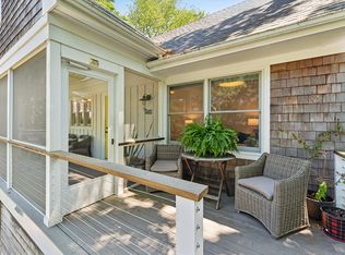 104 Lake Dr, Southampton, NY 11968