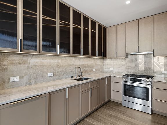 5th image of 262 9th St #701
