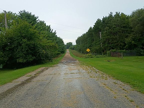 4th image of N5695 Knutson Rd
