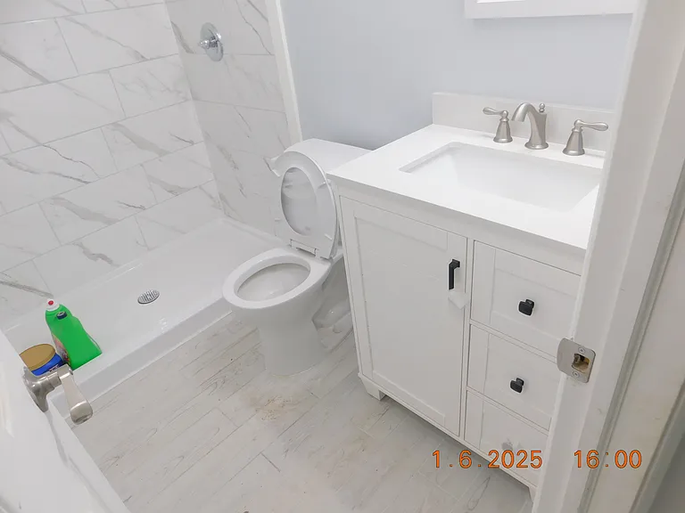 313 Surf St — Photo 7