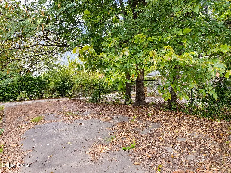 1562 S Shelby St #1F — Photo 15