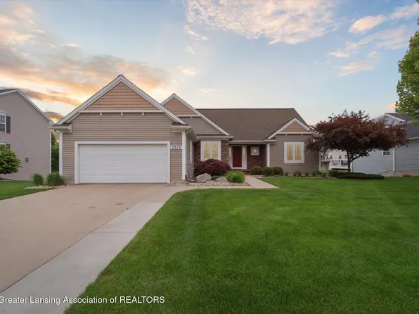 1213 Lobelia Ln, Dewitt, MI 48820