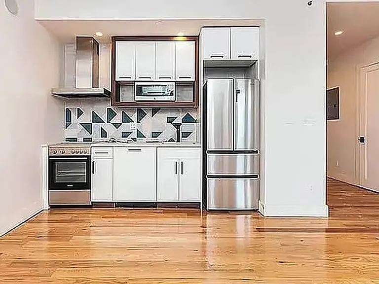 236 Stagg St #3D — Photo 1