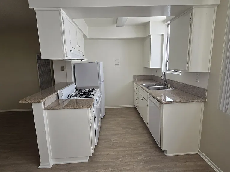 314 - Kitchen