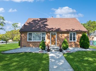 6224 W 83rd St, Burbank, IL
