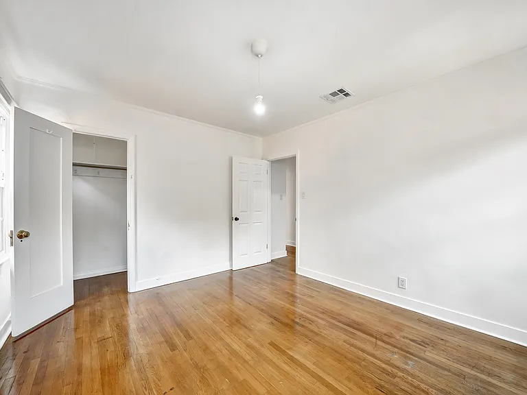 815 N Curson Ave — Photo 37