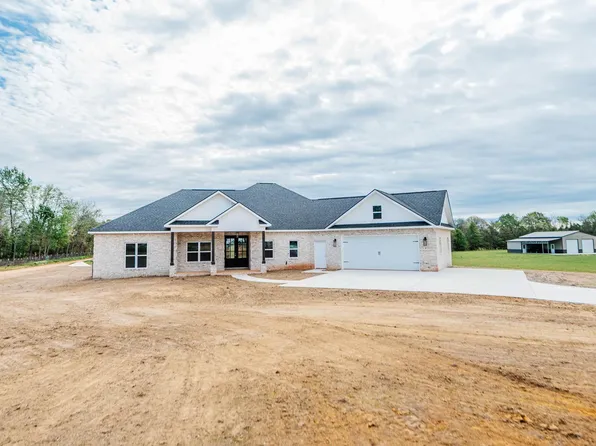 450 Jones Rd, Byron, GA 31008