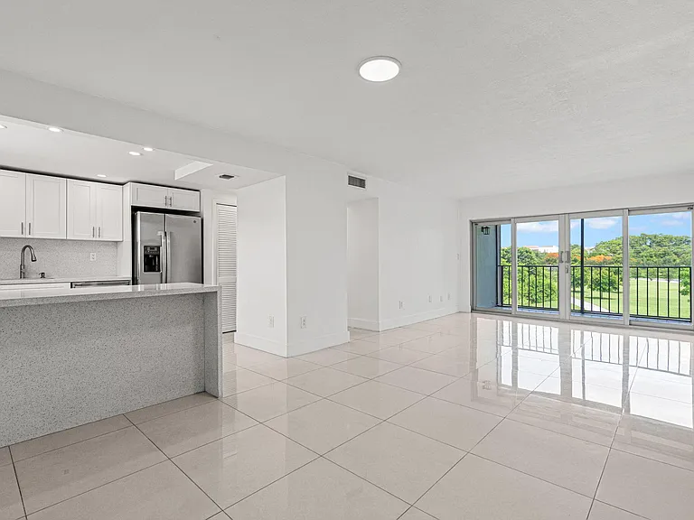 9170 Fontainebleau Blvd #301 — Photo 1