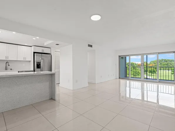 9170 Fontainebleau Blvd APT 301, Miami, FL 33172