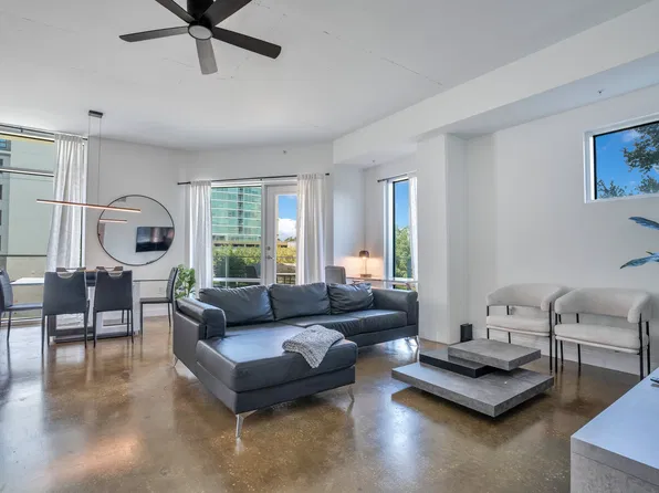 525 E Jackson St, Orlando, FL