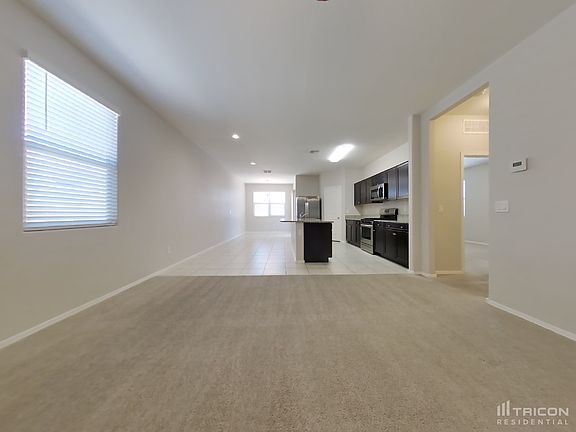 2nd image of 30964 W Amelia Ave