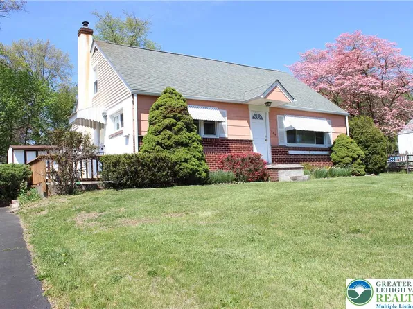 724 S 9th St, Perkasie, PA 18944