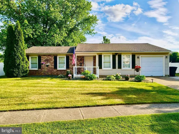 98 Sherwood Ln, Westampton, NJ 08060