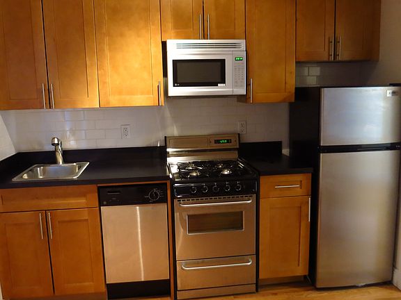 5th image of 228 E 80th St APT 5RW