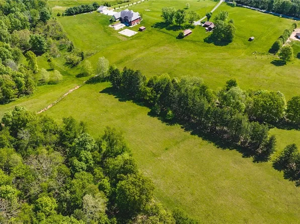 457 Smitherman Rd #2, Washington, WV 26181