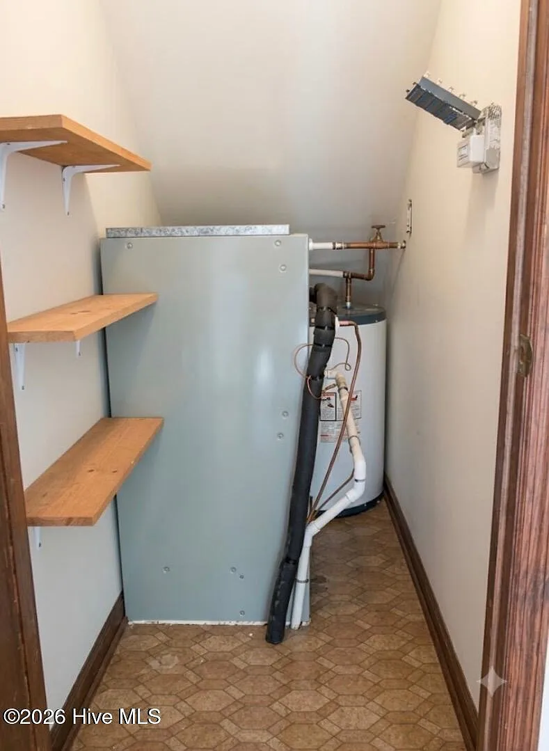 3 bed, 2.5 bath, $2,500 — Photo 4