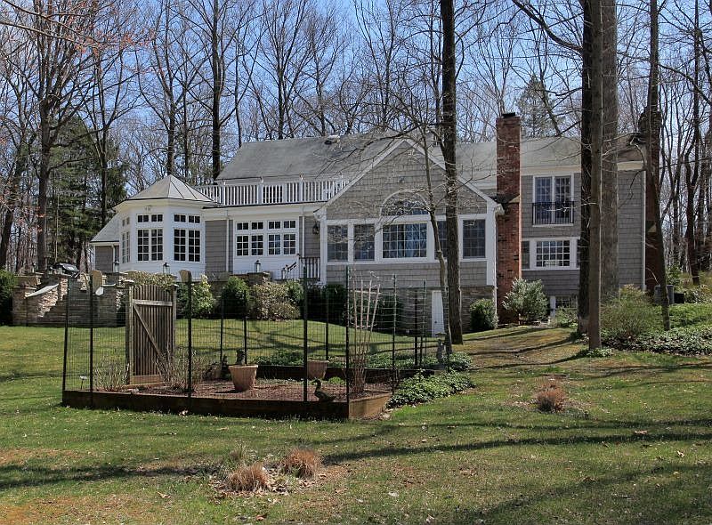 2nd image of 45 Post House Rd
