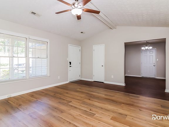 5th image of 490 Cornwallis Way