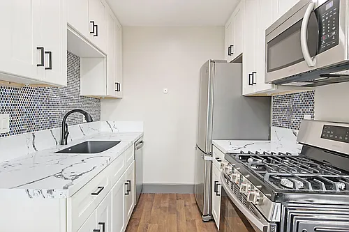 228 H St Photo 1