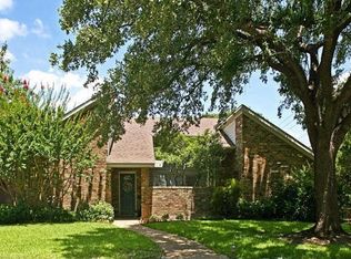 7104 Pleasant View Dr, Dallas, TX 75231