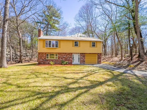 169 Taft Rd, Wilmington, MA 01887