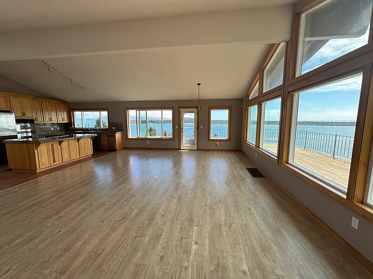 14800 Harborview Dr — Photo 16