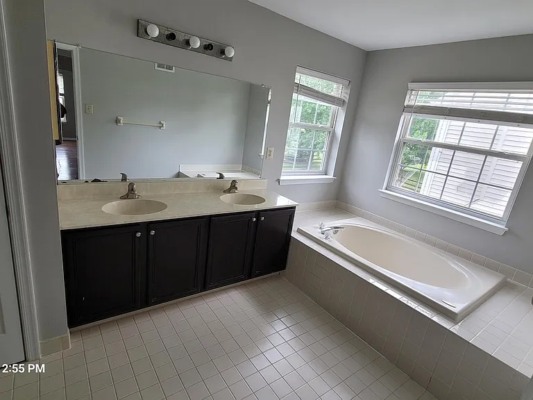 155 Addison Ln — Photo 22