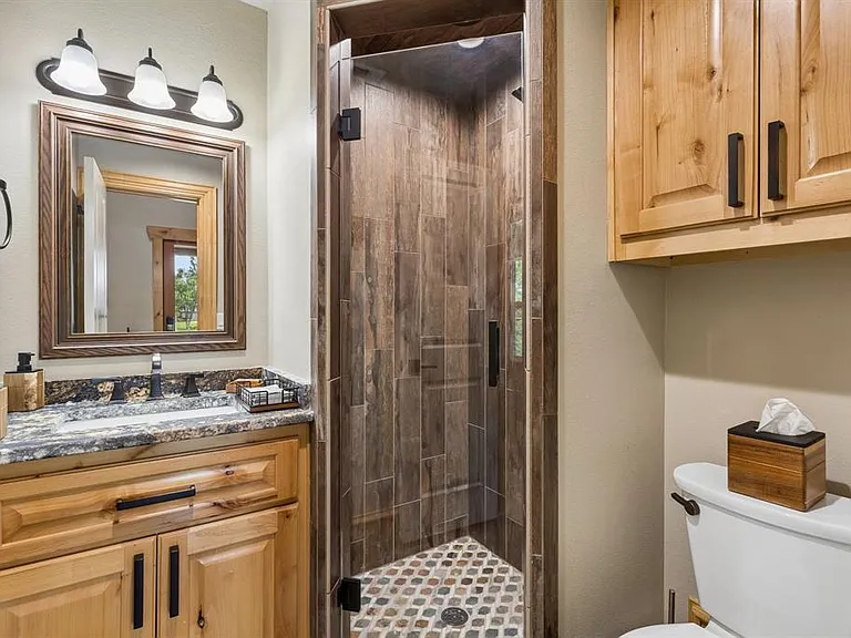 517 Pine Island Cir — Photo 8