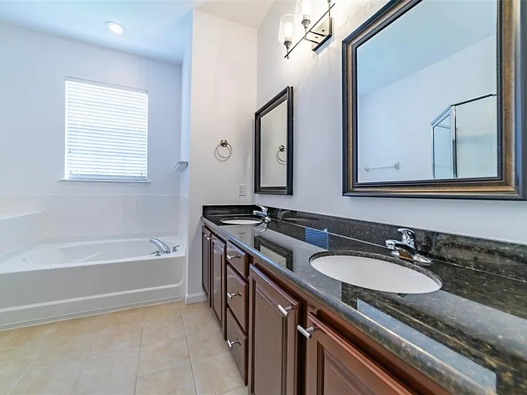 528 Jasmine Way #528 — Photo 41