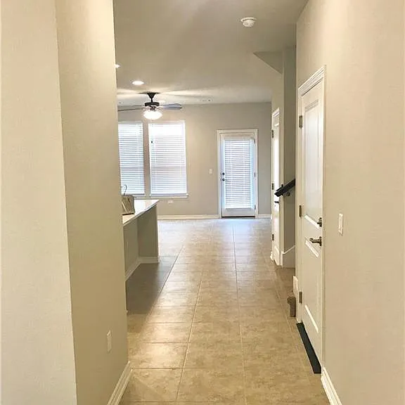 9008 Gage Dr — Photo 3