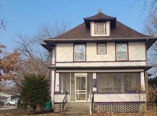 601 E 4th St, West Liberty, IA 52776