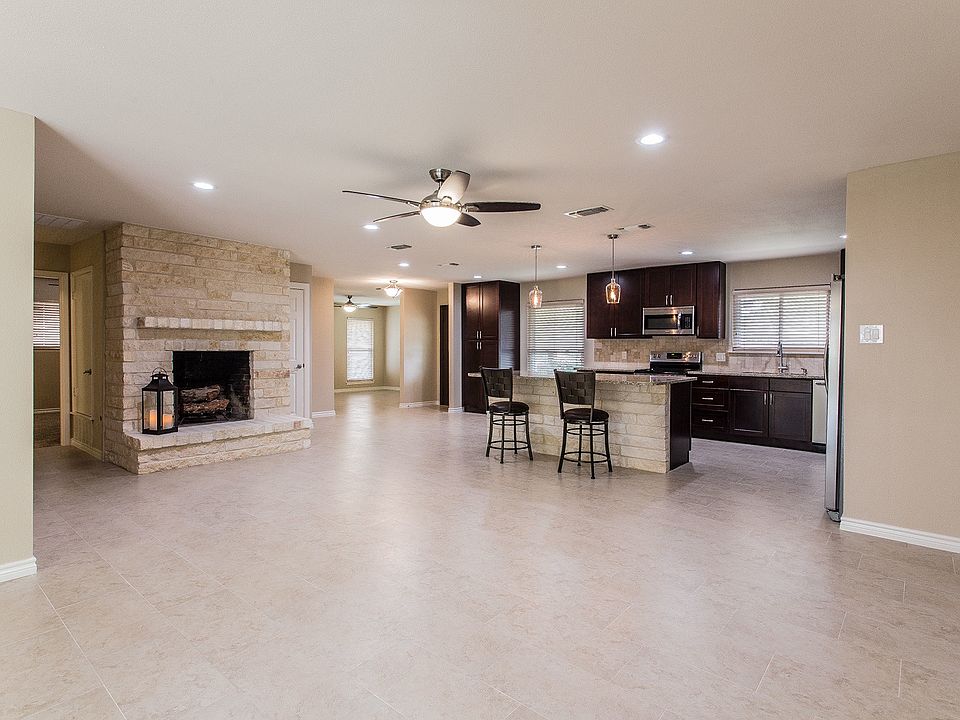 1st image of 223 Granada Dr