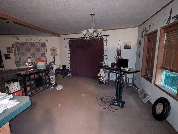3rd image of 19 Sullivan Drive