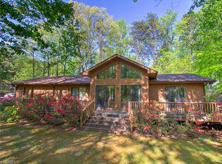 705 Yeoman Ln, Greensboro, NC 27409