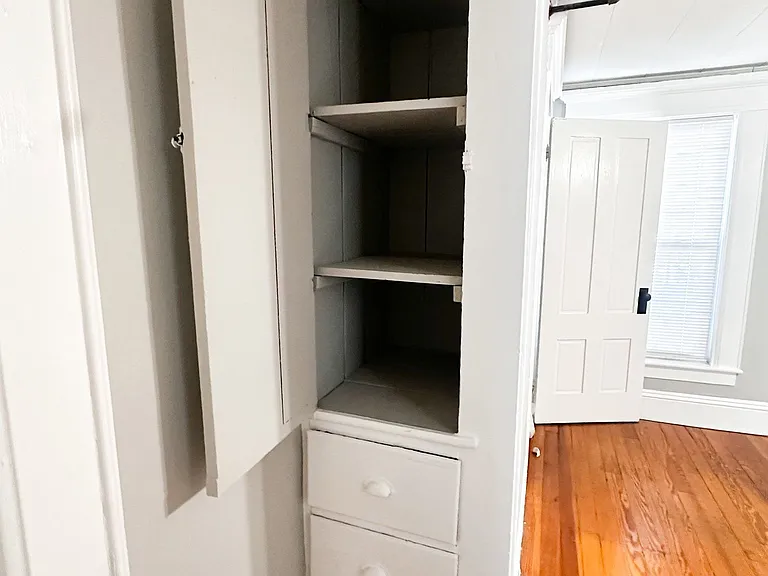320 Lowell St #2 — Photo 8